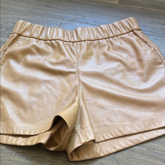 Maison Cinqcent | Tan Faux Leather Shorts Size Medium - Picture 2 of 10